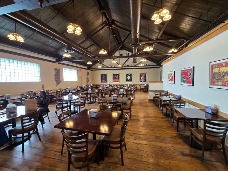 Why this Edison bakery has become one of New Jersey&rsquo;s most unexpected pizza destinations