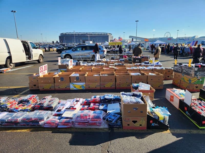 The best kinds of finds for vintage lovers, collectors, and bargain hunters