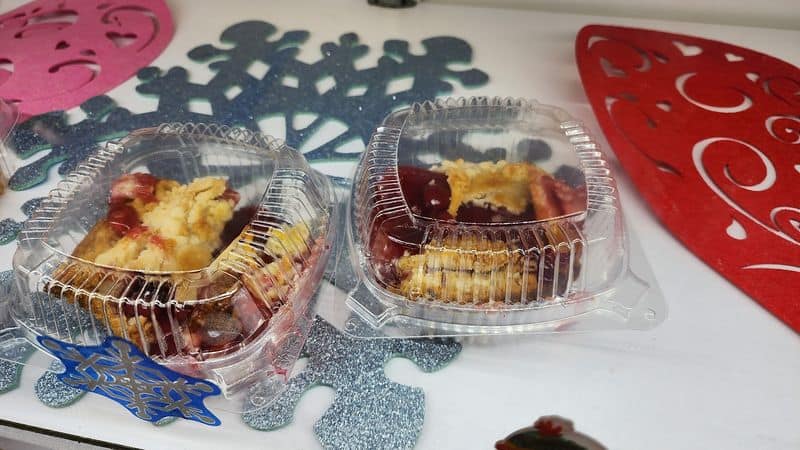 Ohioans Are Lining Up Early For The Delicious Comfort Food At This Unassuming Restaurant Fresh Pies, Cobblers, And Sweet Tea