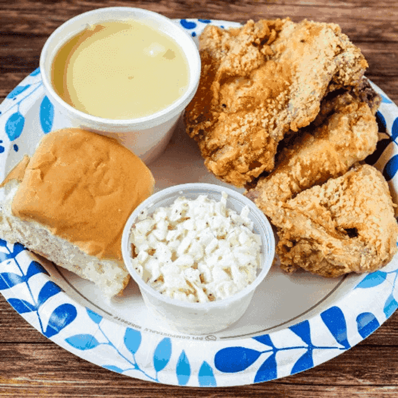 Ohioans Are Lining Up Early For The Delicious Comfort Food At This Unassuming Restaurant Chicken Fried Steak And Tenders