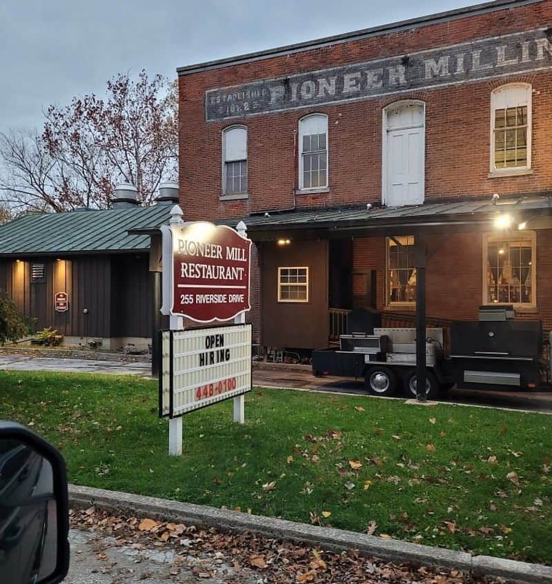 Service, Timing, And Reservations