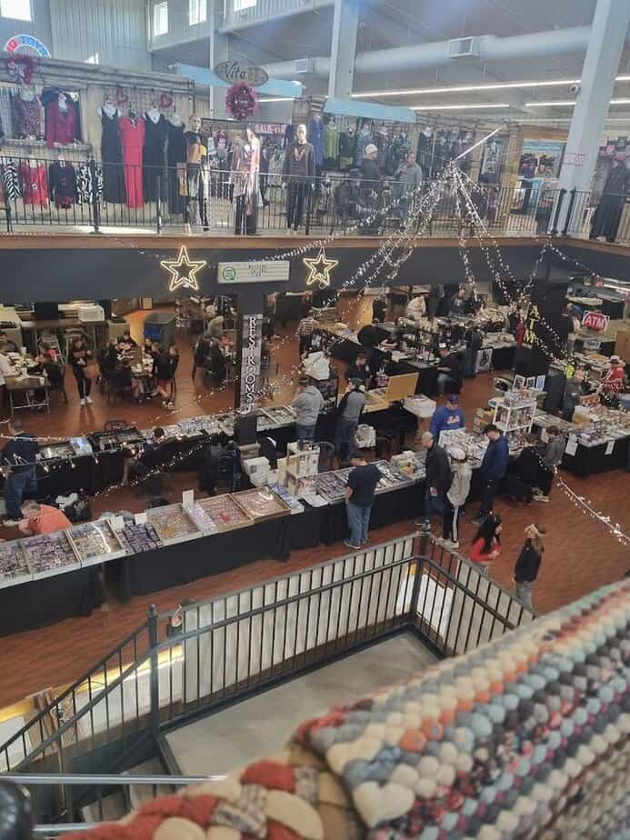 People Drive From All Over Ohio To Search For Bargains At This Massive Flea Market Make It A Day Trip: Nearby Staples