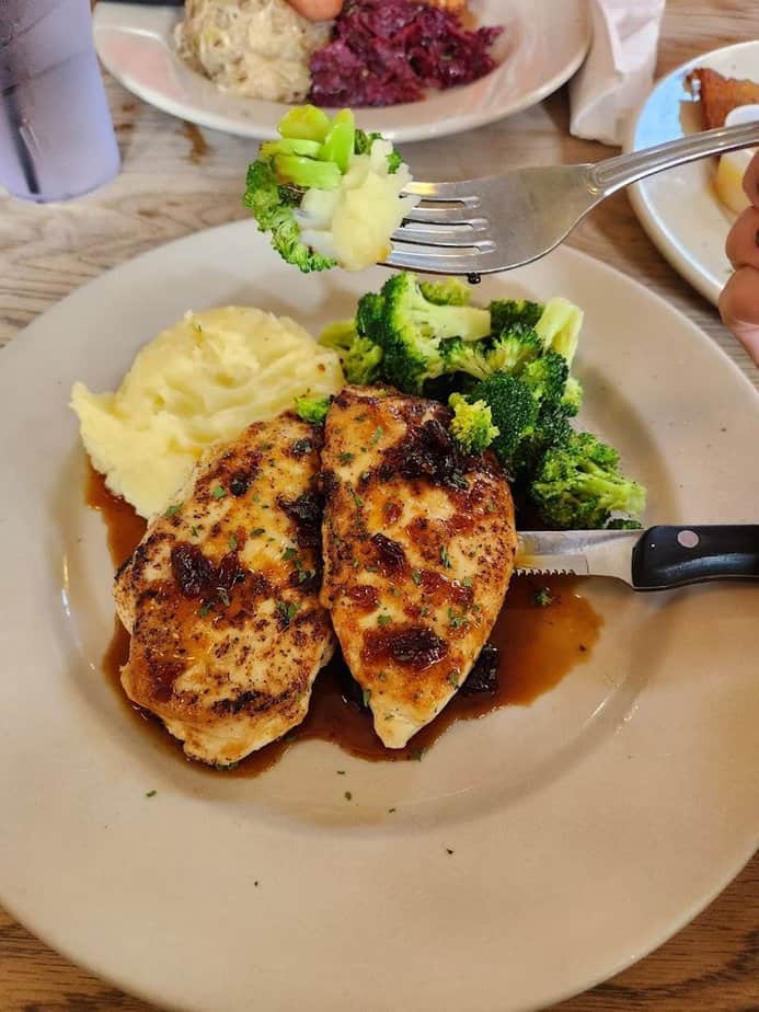People Travel From All Across Ohio For The Outrageously Delicious German Food At This Charming Restaurant Dunkel Bourbon Chicken