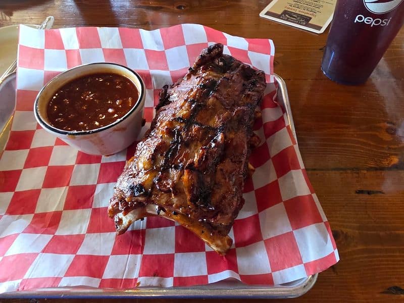 People Travel From All Over Ohio To Eat At This Iconic Barbecue Restaurant Ribs That Steal The Show