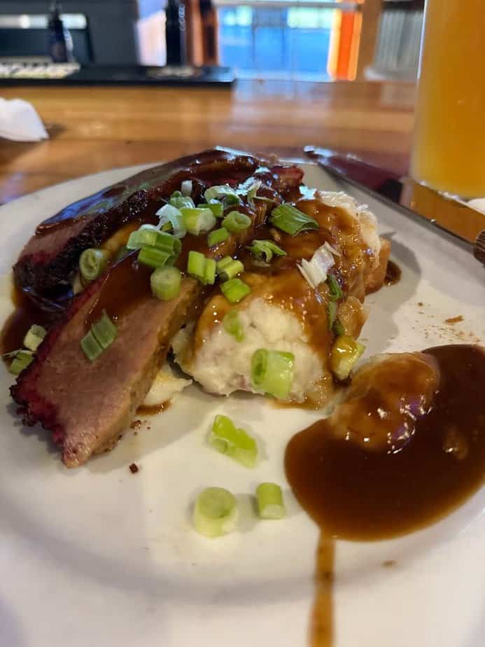 People Travel From All Over Ohio To Eat At This Iconic Barbecue Restaurant How To Plan Your Visit