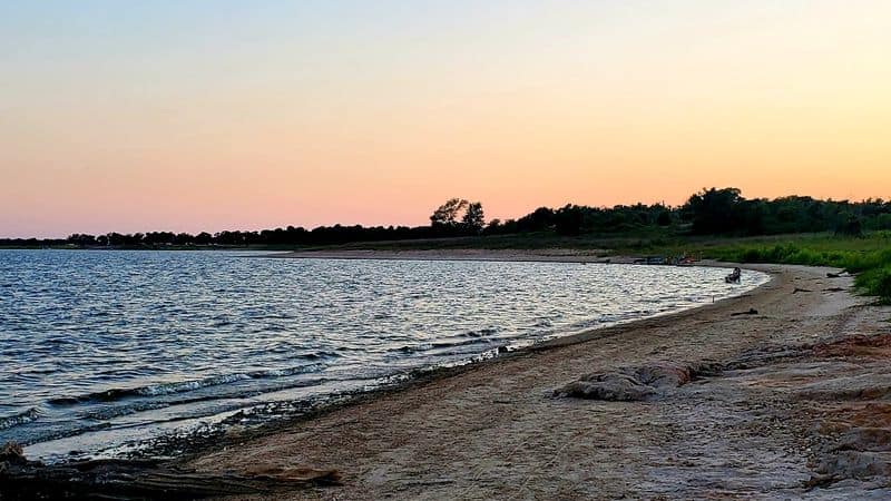 Shoreline Sunrise at Yaupon Loop