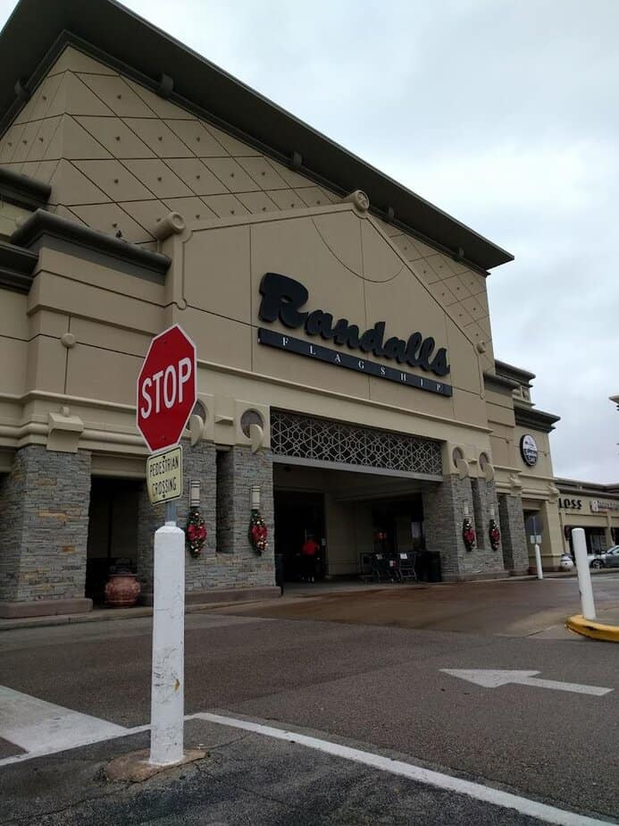 Texans Complain About These Grocery Stores… But Still Shop There Every Week Randall’s