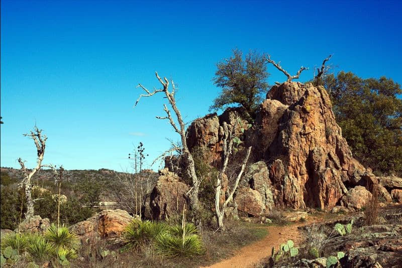 Hike The Pecan Flats And Lake Trails