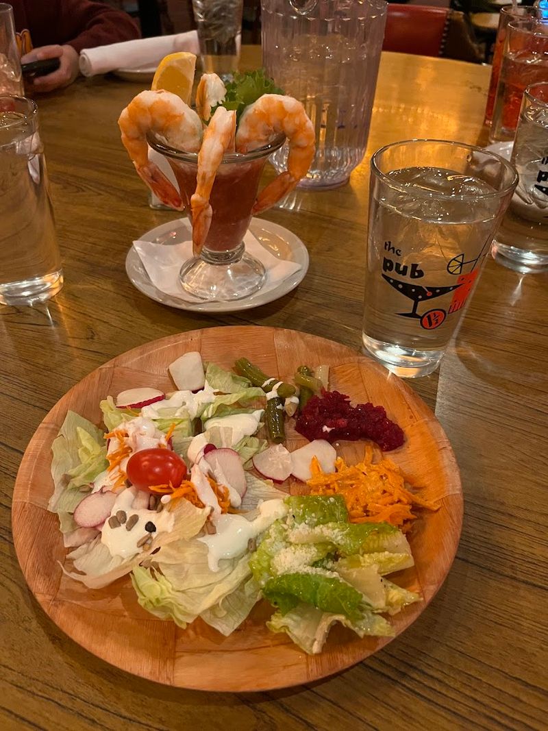 What Makes This Old-School Dining Experience So Memorable