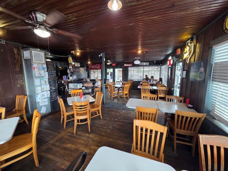 The Tiny, Dusty Vibe That Charms