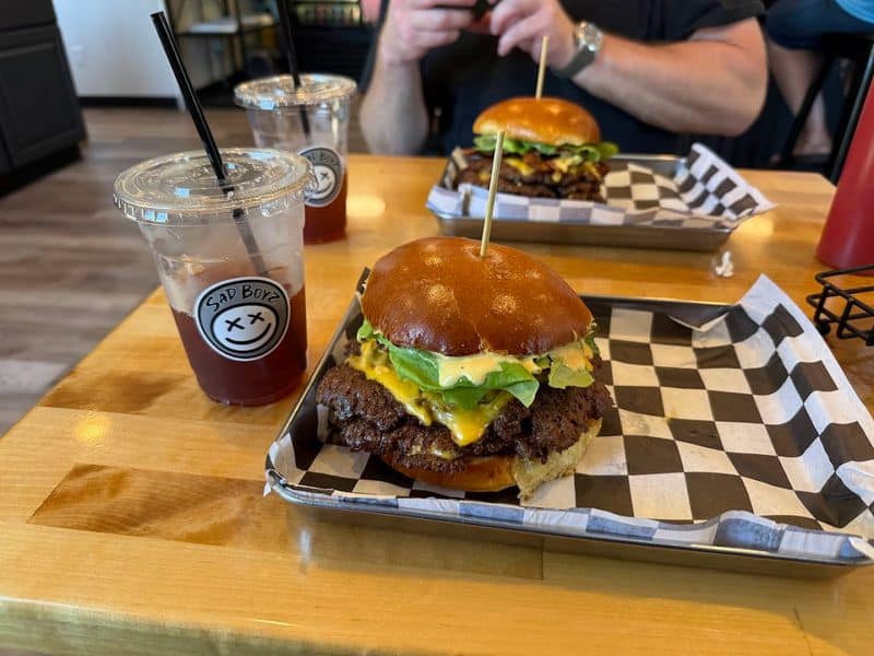 The Burgers At These 13 No-Frills Restaurants In New Jersey Are Worth The Drive From Anywhere In The State Sad Boyz - New Gretna / Bass River