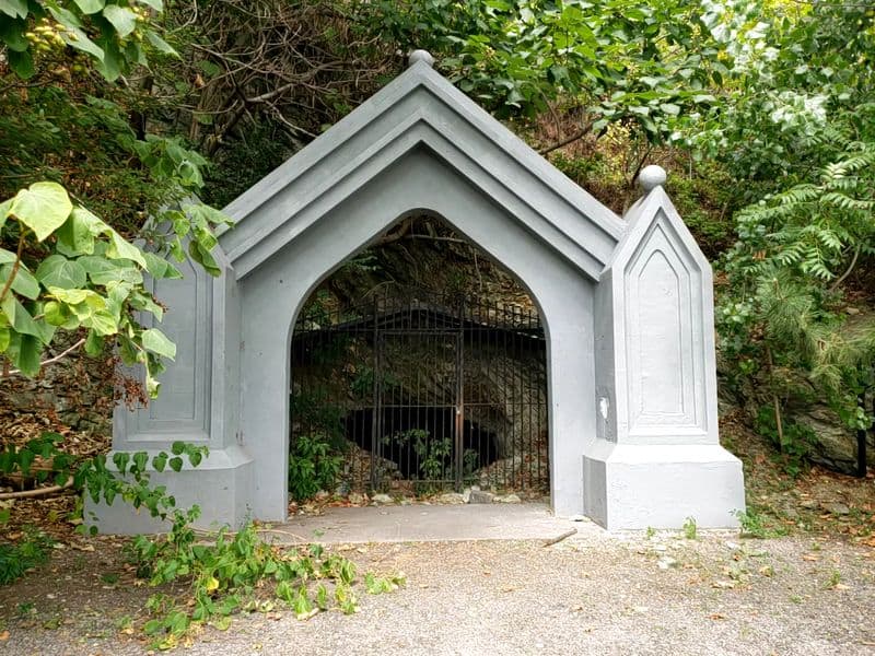 How Sybil’s Cave Became One of New Jersey’s Strangest Attractions