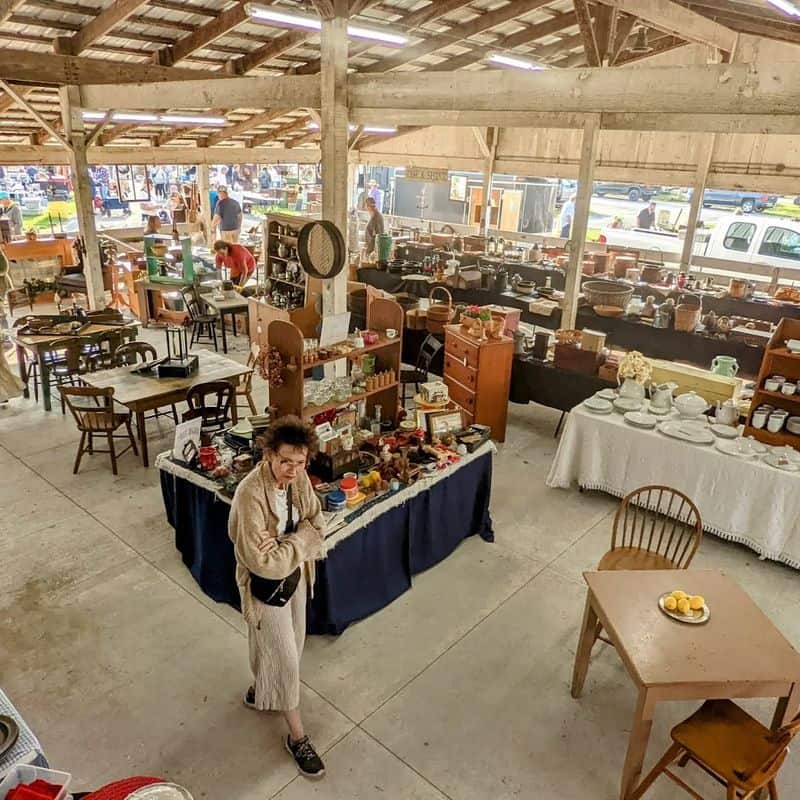 The Enormous Flea Market In Ohio That Bargain Hunters Claim Takes All Day To Explore Parking, Entry, And Exits: Smooth Logistics
