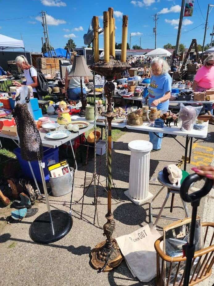 The Enormous Flea Market In Ohio That Bargain Hunters Claim Takes All Day To Explore Go Big: The Famous Extravaganza Weekends