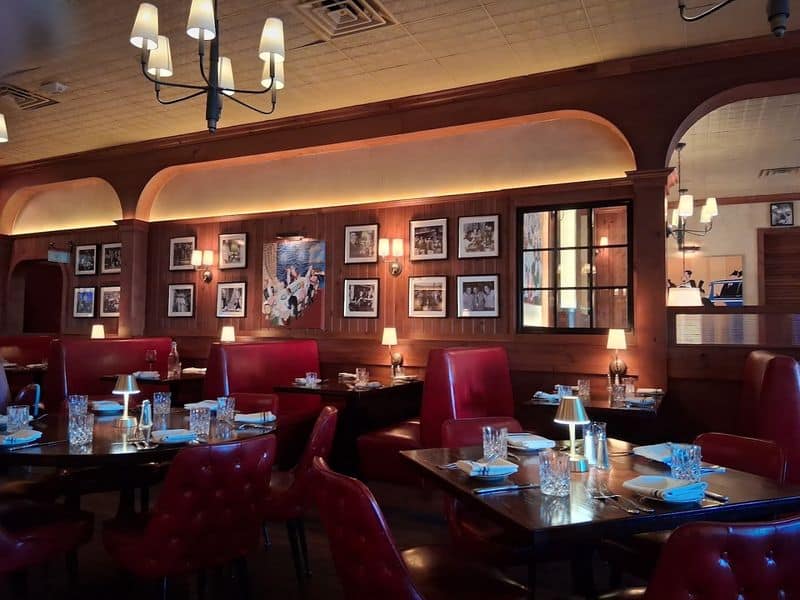 The Filet Mignon At This Restaurant In Ohio Is So Good, You’ll Drive Miles Just For A Bite Atmosphere: Dim Light, Warm Wood, Cozy Booths