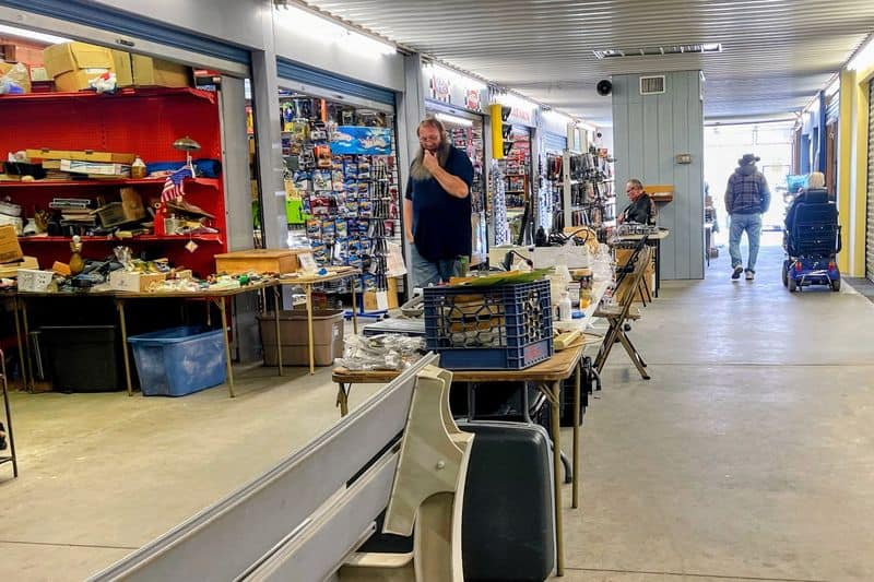The Gigantic Swap Meet In Ohio That Almost Takes All Day To Explore Cash, Deals, And Etiquette