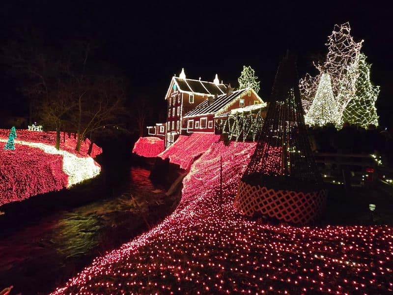 The Homemade Brunch At This Ohio Restaurant Is So Good, It’s Worth The Drive Legendary Holiday Lights And Santa Museum
