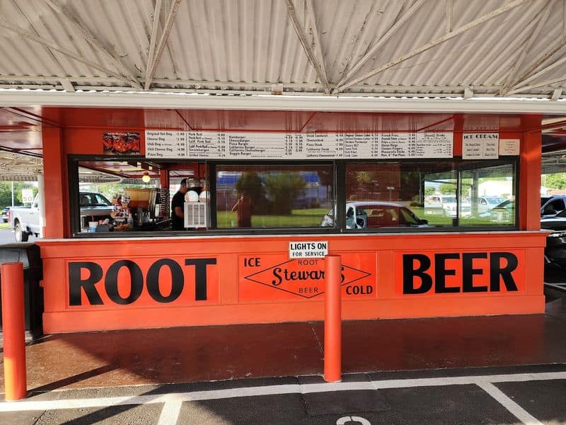 A Burlington Drive-In Where Nostalgia Comes Standard