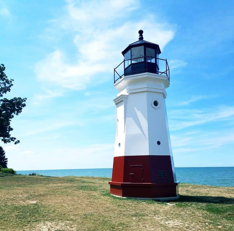 Vermilion Lighthouse and Breakwall