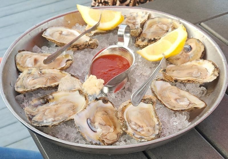 The Legendary Fried Clams at This New Jersey Waterfront Restaurant Are Worth Every Mile What Else to Order If You Want the Full Experience