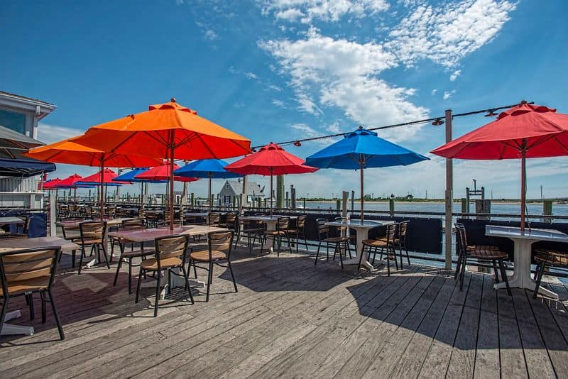 The Legendary Fried Clams at This New Jersey Waterfront Restaurant Are Worth Every Mile The Best Time to Go If You Want Great Views and a Great Meal