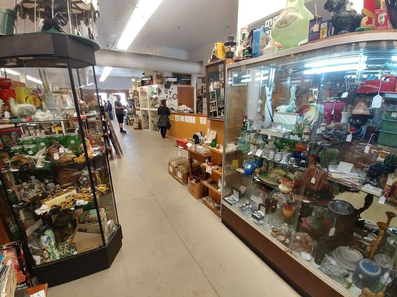 The Massive Antique Store In Ohio That Takes Practically All Day To Explore Two Floors Of Treasures