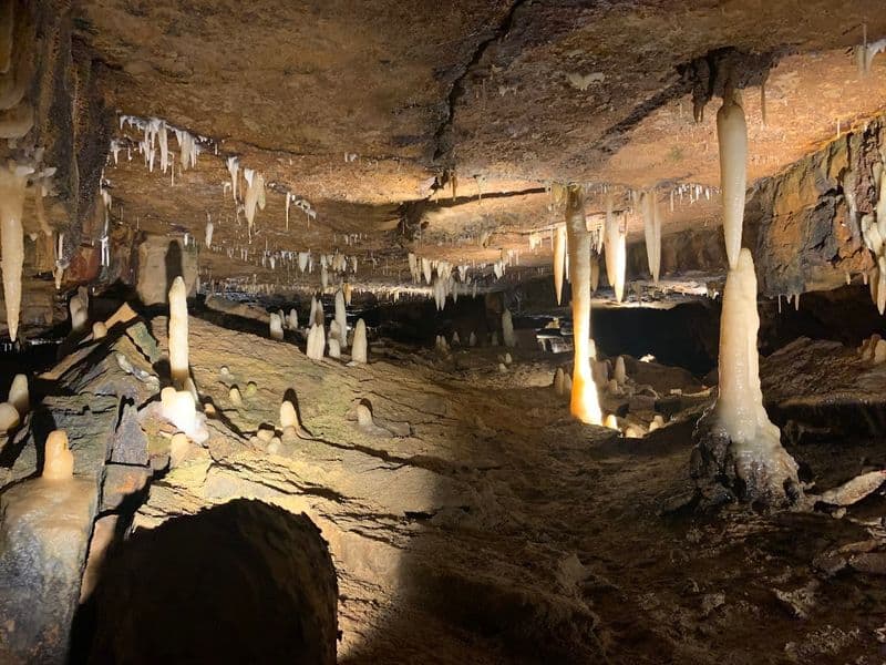 The Most Surreal Cave In Ohio Will Leave You Absolutely Speechless Natural Wonders Tour: Surreal Formations