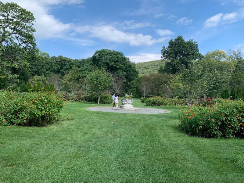 The best things to do around the manor before and after check-in