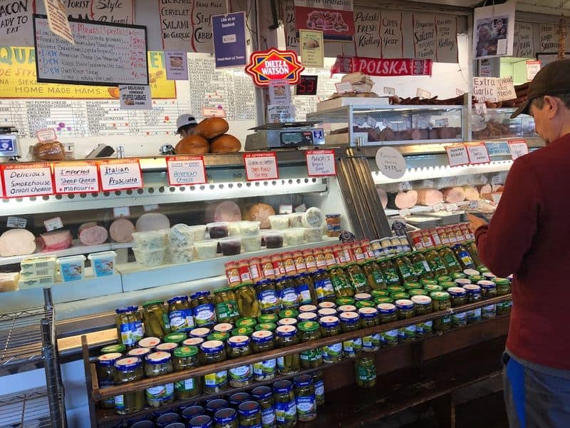 Where Amish meats, Polish specialties, and fresh bread still anchor the meal plan