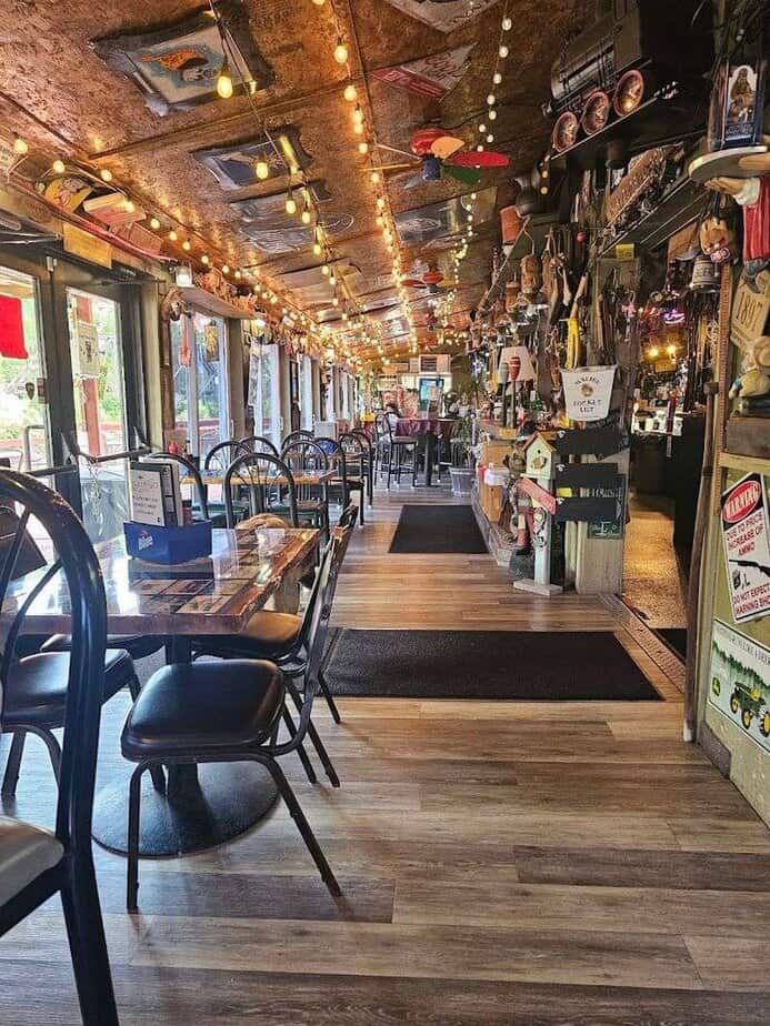 The One-Pound Perch At This Unique Restaurant In Ohio Is Out-Of-This-World Delicious Hours, Prices, And Practical Tips