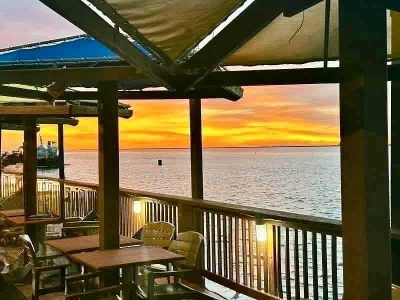 The Sunset Views at This Texas Seafood Spot Might Steal the Show Counter Service Game Plan