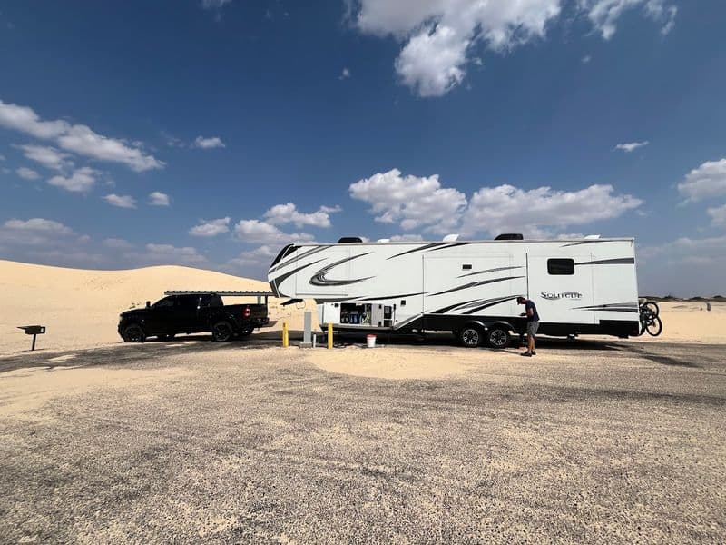 These 10 Texas Spots Look Unreal — And They’re Completely Free to Visit Monahans Sandhills State Park