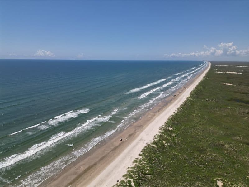 These 10 Texas Spots Look Unreal — And They’re Completely Free to Visit Padre Island National Seashore