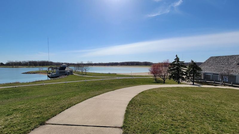 Maumee Bay Lodge and Cottages