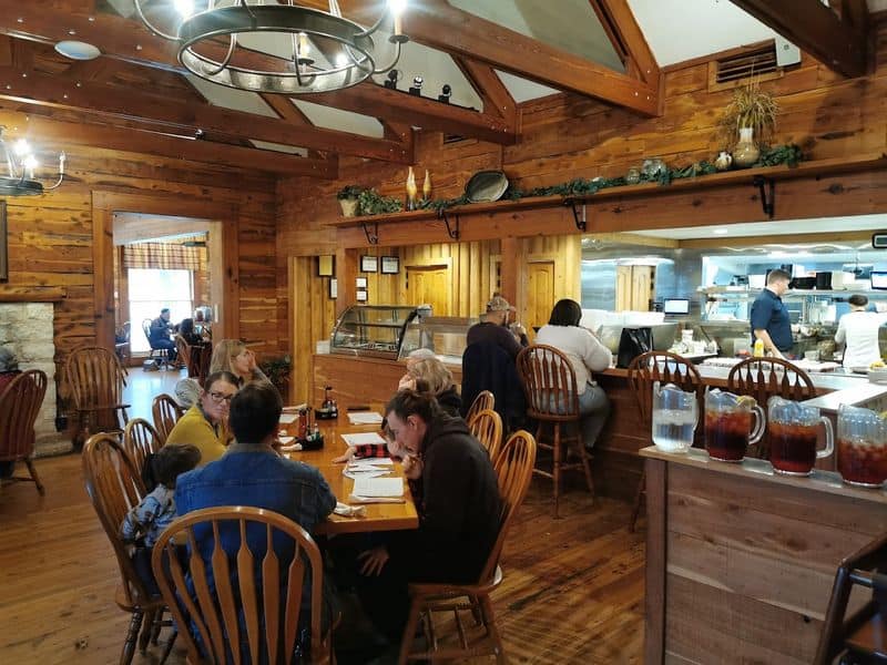 Atmosphere And Service