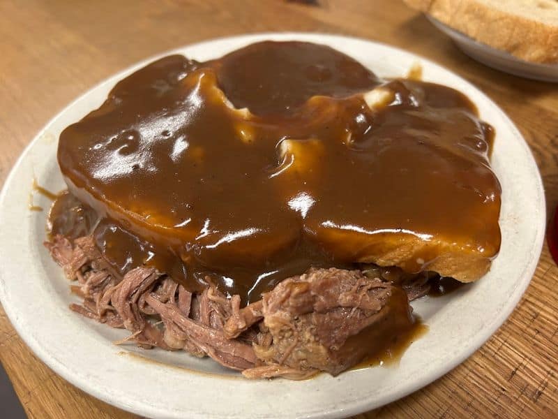 This Amish-Themed Restaurant In Ohio Will Serve You The Best Breakfast Of Your Life Hearty Roast Beef And Mashed Potatoes