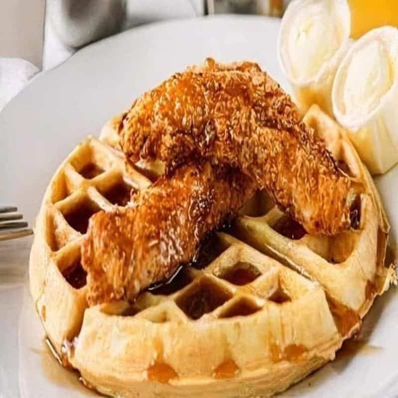 Chicken and Waffles Worth a Detour