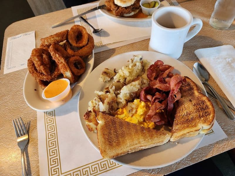 Crispy Bacon Mountain