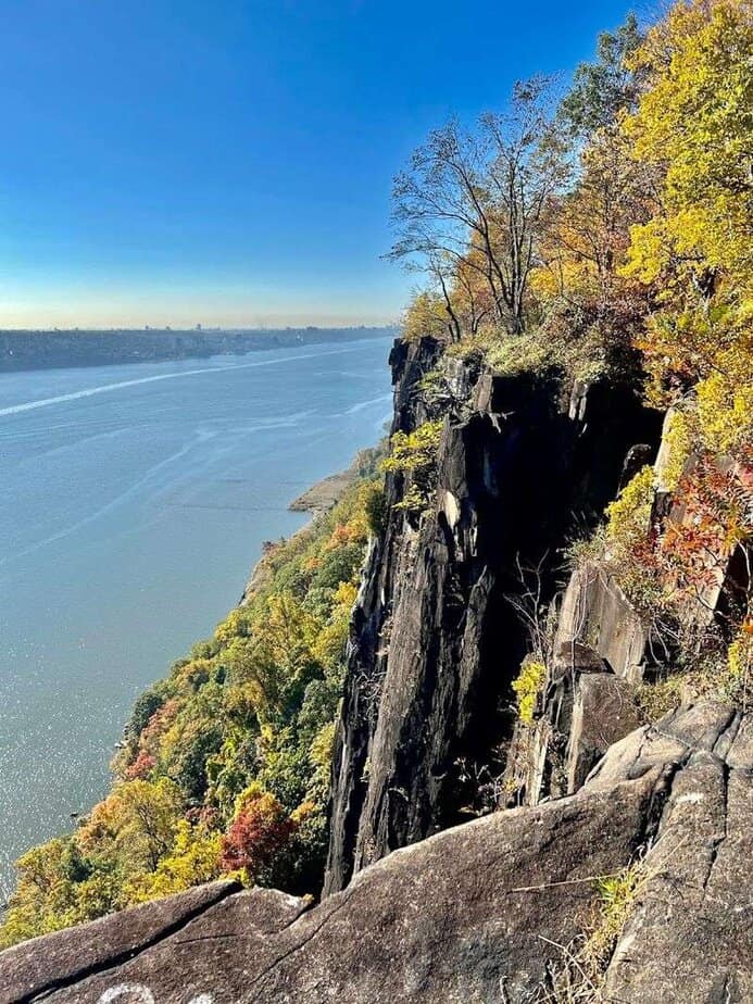 The Easy Road Trip That Turns a Quick Visit Into a Full Day Out