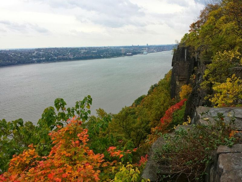 The Best Time to Visit for Fall Colors Fresh Air and Fewer Crowds