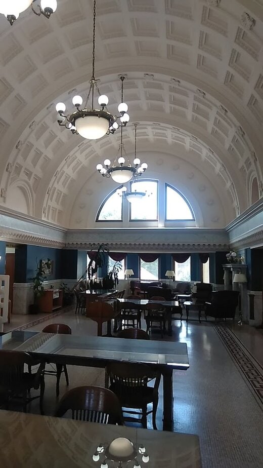 This Dreamy Library In Ohio Will Make You Feel As If You’re In A Storybook Planning Your Visit: Hours, Tips, And Etiquette