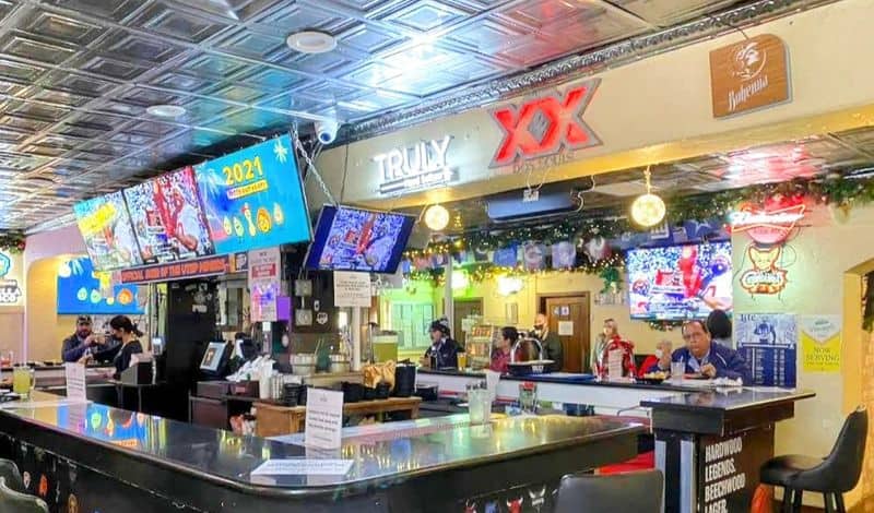 Margaritas, Micheladas, and the Bar Vibe