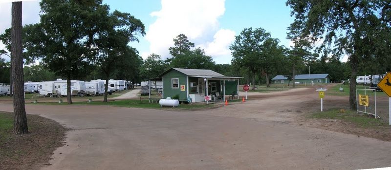 This Hidden Texas Spring Has Crystal-Clear Water and the Chillest Vibes Easy RV Camping Comforts