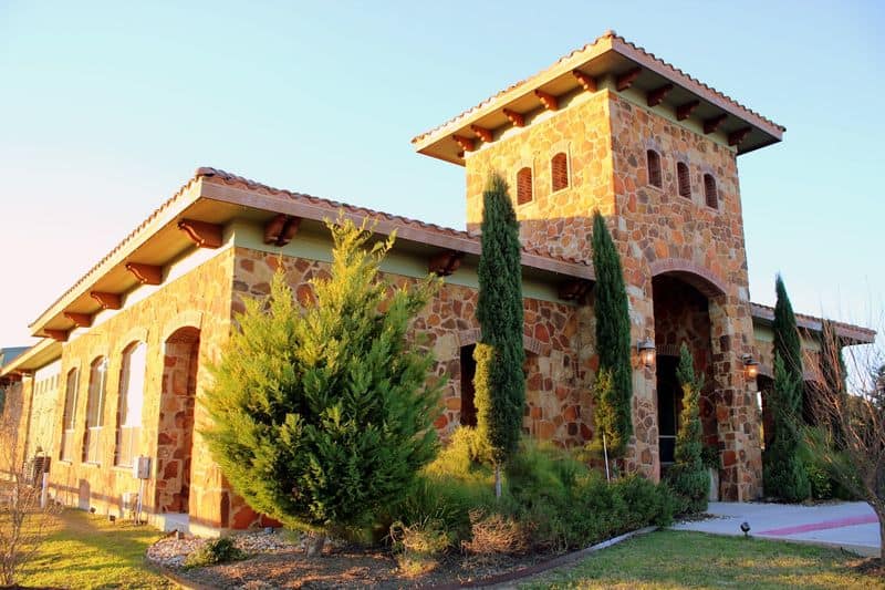 Planning Your Visit: Hours, Booking, Accessibility