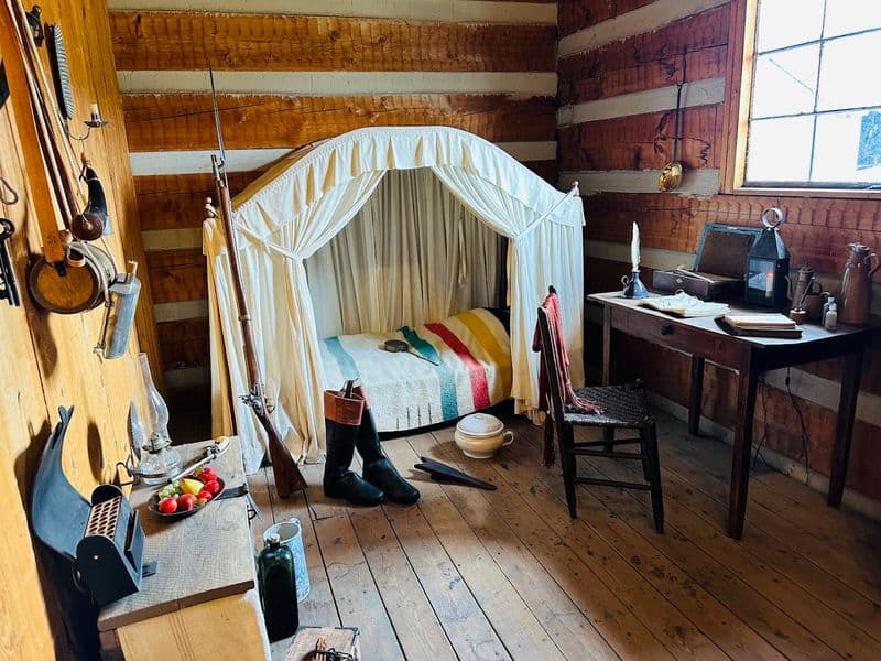 This Little-Known Ohio Fort Feels Like A Real-Life Time Machine To The Year 1786 Self-Guided and Guided Experiences