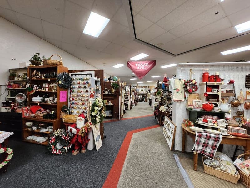 This Massive Antique Store In Ohio Is A Labyrinth Of Rare Collectibles And Treasures Glassware Galore: Depression, Pyrex, And Fenton