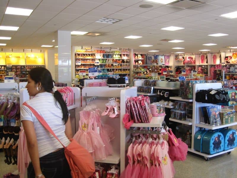 Why New Jersey shoppers keep coming back for clothing deals