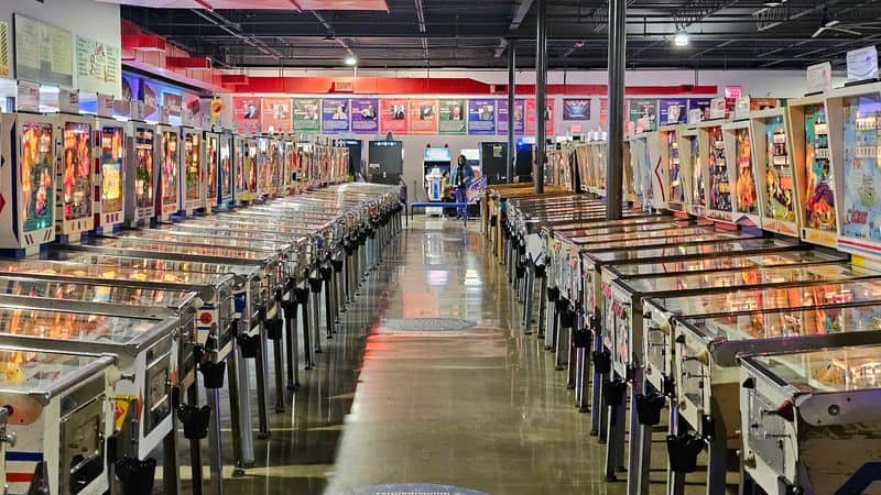This Massive Ohio Arcade Is Secretly Home To One Of The Largest Game Collections In The World Pinball Heaven Highlights