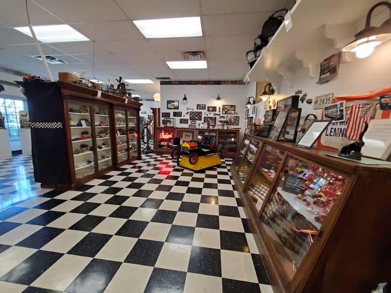 Slots And Pinball That Still Work