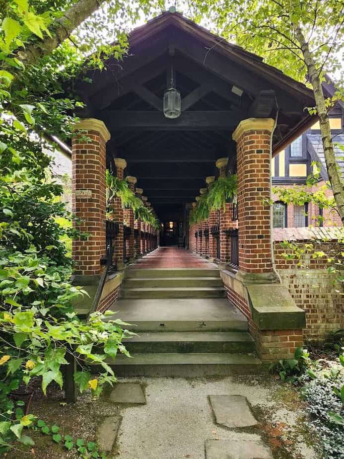 Nooks and Crannies Tour